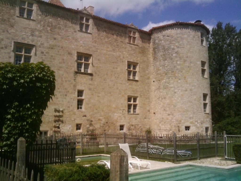Château de Fourcès Exterior foto